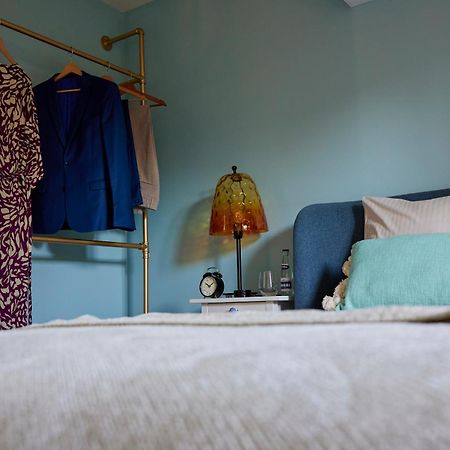 Le Sommelier Bed & Breakfast Байьол Екстериор снимка