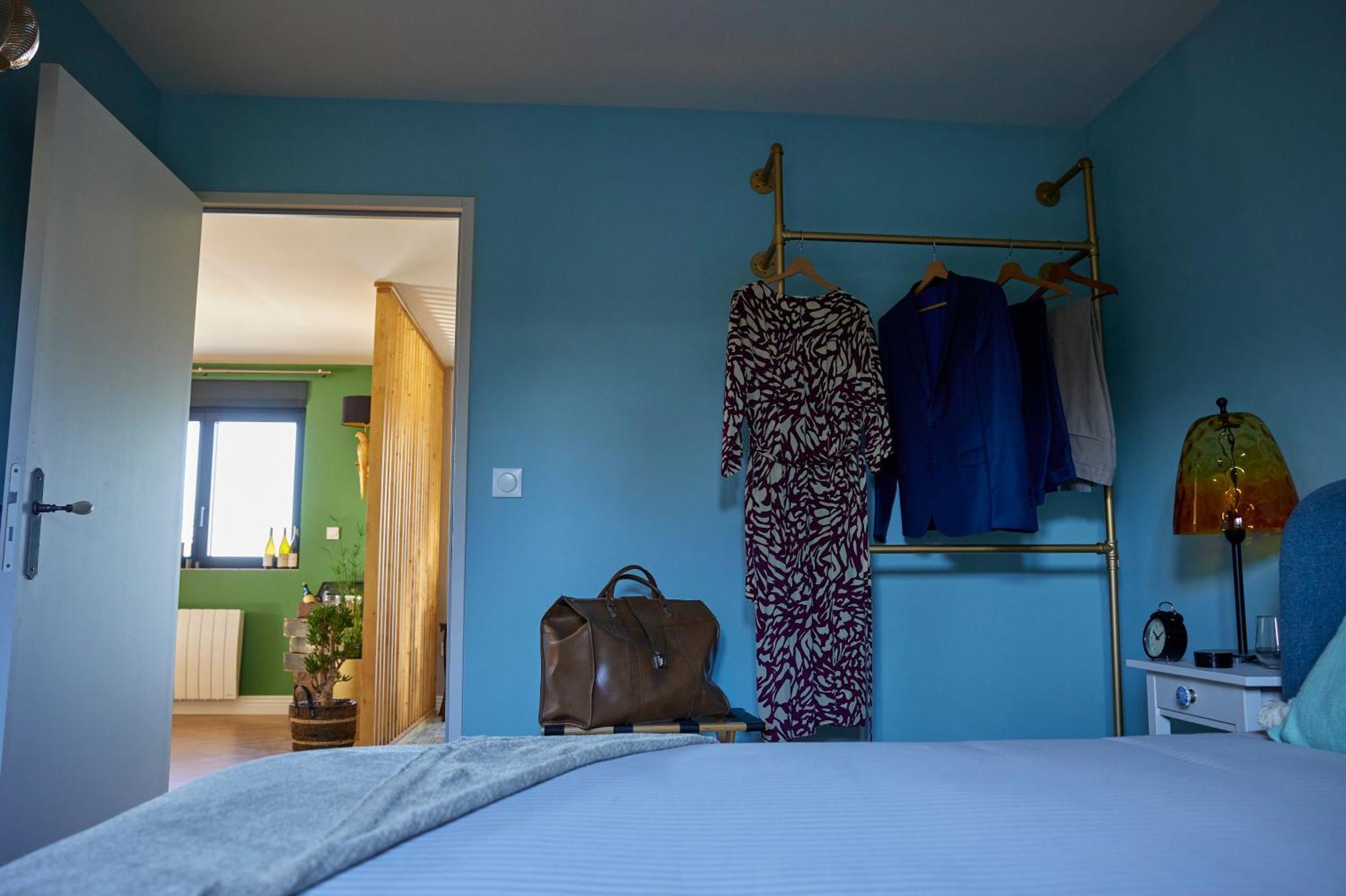 Le Sommelier Bed & Breakfast Байьол Екстериор снимка