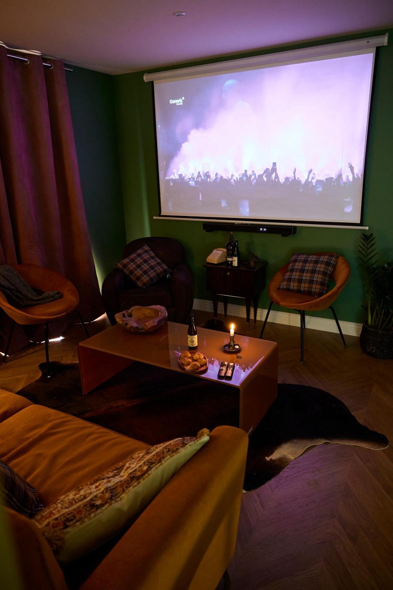 Le Sommelier Bed & Breakfast Байьол Екстериор снимка